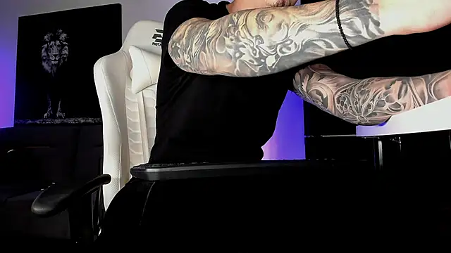 uptomatty online show from 30, 10, 2025