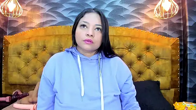 NahomiFireSex online show from 3, 2, 2026