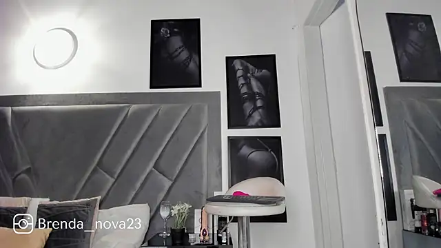 Snapshot of brenda_nova18 chatting on 12, 5, 2026 brenda nova18 online show from 12, 5, 2026