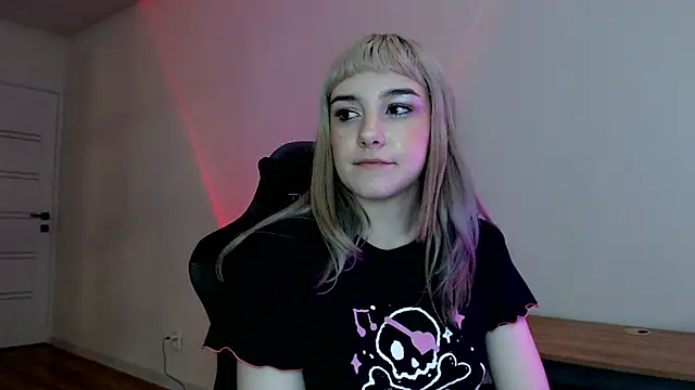 Princess Shy    online show from 21, 2, 2025