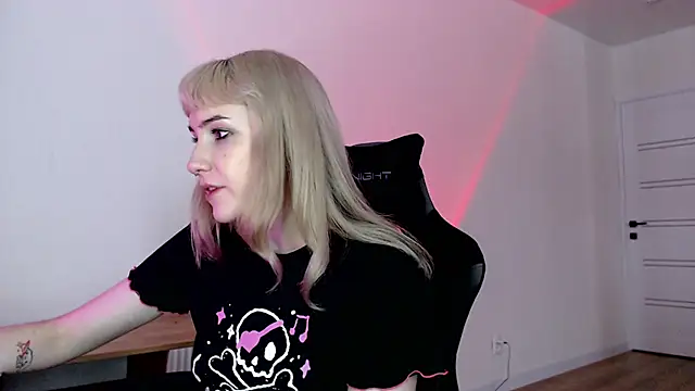 Princess Shy    online show from 3, 3, 2025