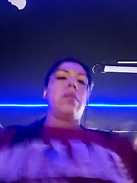 Karenn12 online show from 5, 2, 2026