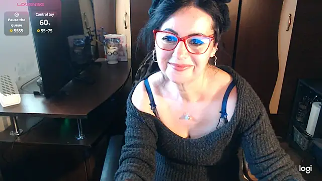 Snapshot of exymilf_ chatting on 3, 3, 2025 exymilf online show from 3, 3, 2025