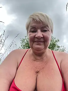 Laura Millf online show from 29, 6, 2026