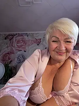Laura Millf online show from 19, 7, 2026