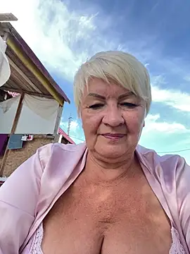 Laura Millf online show from 1, 8, 2026