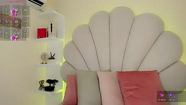Snapshot of CandyJoselyn chatting on 17, 4, 2026 CandyJoselyn online show from 17, 4, 2026