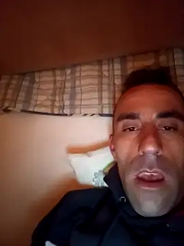 Snapshot of MownRender chatting on 5, 11, 2025 MownRender online show from 5, 11, 2025