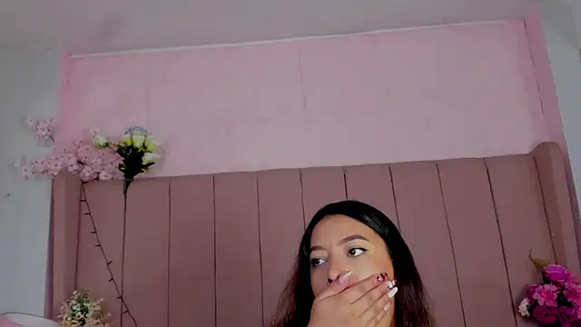 Snapshot of MollyBigBoobs12 chatting on 18, 12, 2025 MollyBigBoobs12 online show from 18, 12, 2025