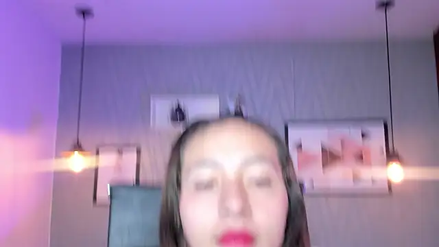 Snapshot of Valeria_roussi chatting on 12, 12, 2024 Valeria roussi online show from 12, 12, 2024