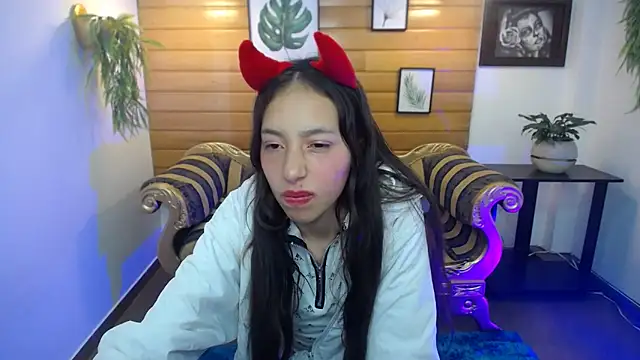 Snapshot of Valeria_roussi chatting on 19, 2, 2025 Valeria roussi online show from 19, 2, 2025