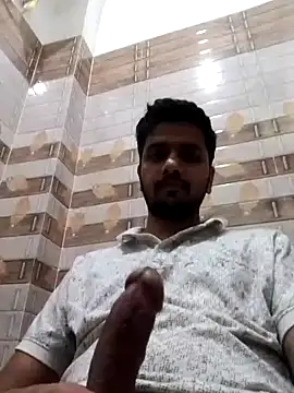 Snapshot of itachigunn chatting on 1, 3, 2026 itachigunn online show from 1, 3, 2026