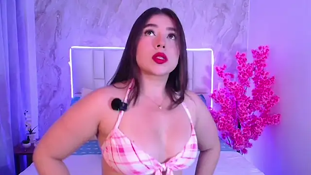 Snapshot of IsabellaAnngel chatting on 21, 5, 2026 IsabellaAnngel online show from 21, 5, 2026