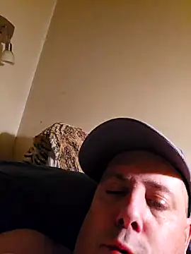 HeteroHotGuy1 online show from 4, 12, 2024