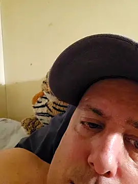 HeteroHotGuy1 online show from 11, 12, 2024