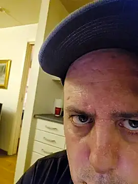 HeteroHotGuy1 online show from 27, 1, 2025