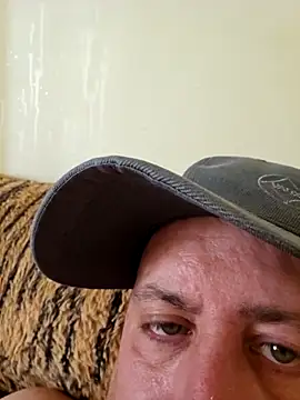 HeteroHotGuy1 online show from 23, 3, 2025