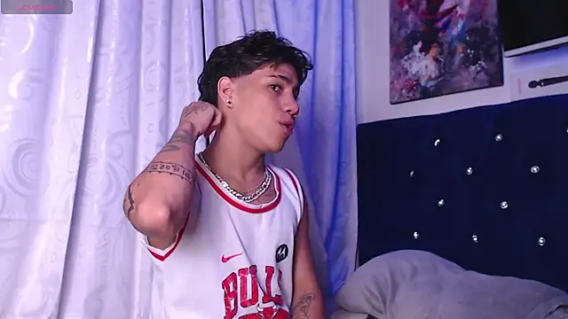 Sexys Boys Hot1 online show from 2, 12, 2025