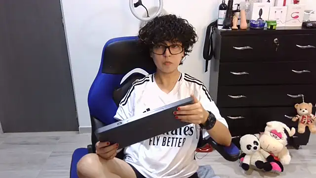 thomascooper7 online show from 16, 9, 2025