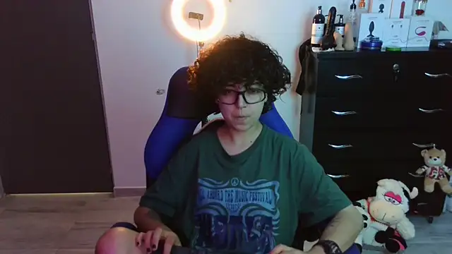 thomascooper7 online show from 23, 10, 2025