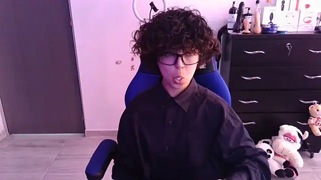 thomascooper7 online show from 1, 11, 2025