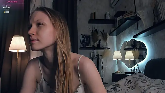 AnitaaClark online show from 5, 10, 2025