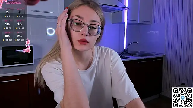 Snapshot of LivyyBossom chatting on 13, 12, 2024 LivyyBossom online show from 13, 12, 2024