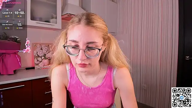 Snapshot of LivyyBossom chatting on 8, 2, 2025 LivyyBossom online show from 8, 2, 2025