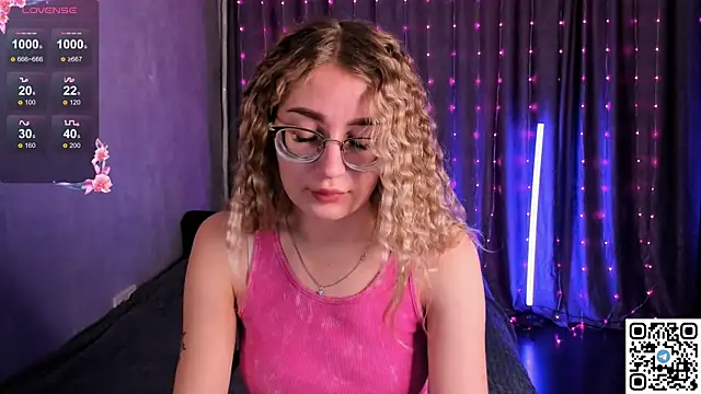 Snapshot of LivyyBossom chatting on 16, 2, 2025 LivyyBossom online show from 16, 2, 2025