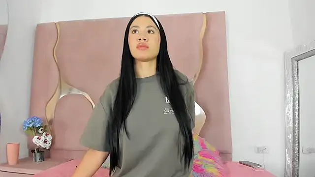 Snapshot of Sofia-candyht chatting on 13, 3, 2026 Sofia-candyht online show from 13, 3, 2026