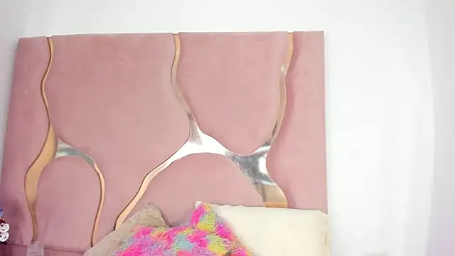 Snapshot of Sofia-candyht chatting on 4, 4, 2026 Sofia-candyht online show from 4, 4, 2026