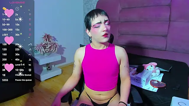 melodybonss  online show from 4, 1, 2025