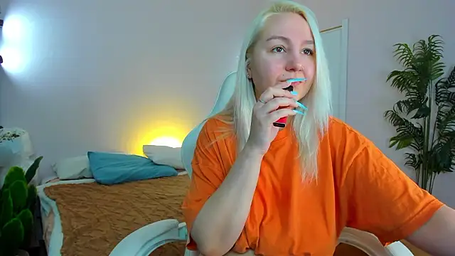 Debbie Taylor online show from 24, 2, 2026