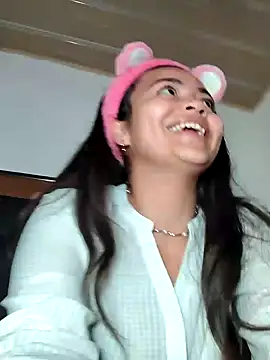 KimDevinne online show from 3, 2, 2025