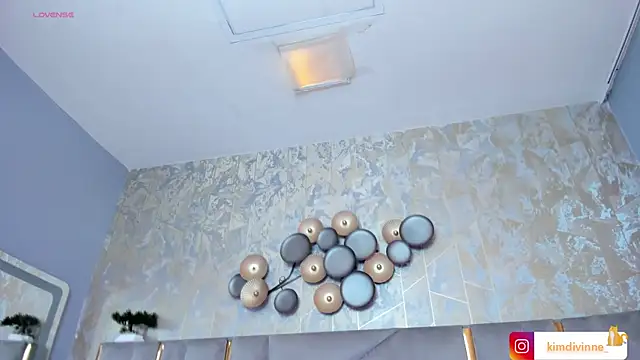 KimDevinne online show from 24, 9, 2025