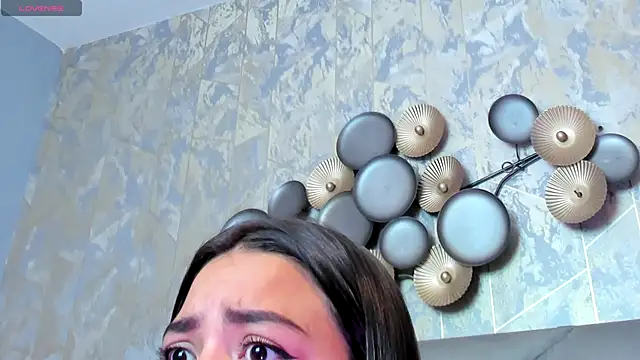 KimDevinne online show from 7, 11, 2025