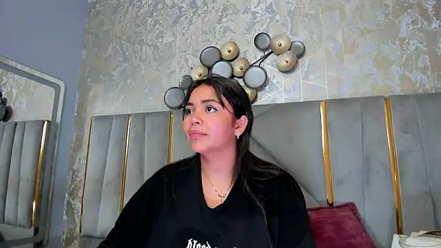 KimDevinne online show from 8, 2, 2026