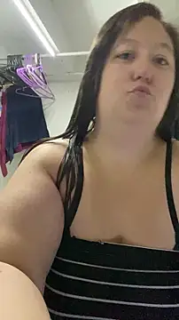 Snapshot of Chloee_ep chatting on 4, 7, 2026 Chloee ep online show from 4, 7, 2026