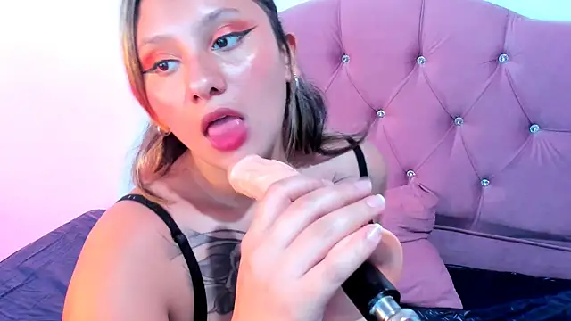 Mila nixon02 online show from 31, 1, 2025