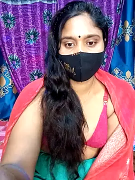 Snapshot of Hot_Maleka chatting on 4, 2, 2025 Hot Maleka online show from 4, 2, 2025