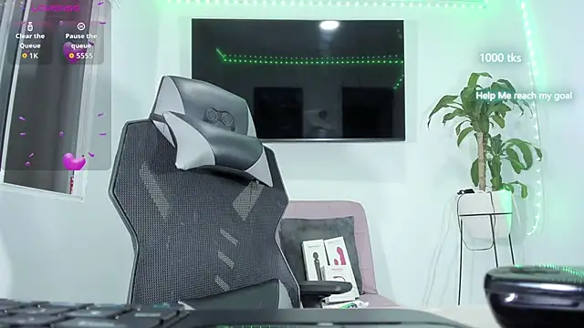 emily palmeer online show from 27, 11, 2025