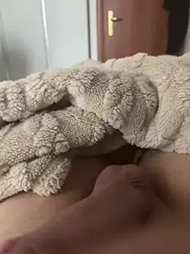 paolone79037 online show from 2, 4, 2026