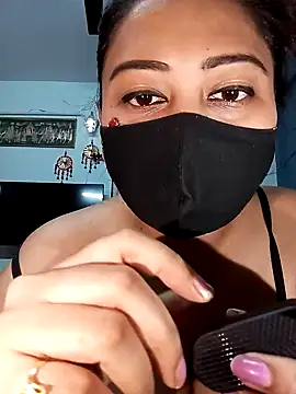 Cute-mona online show from 4, 2, 2025