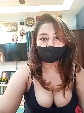 Snapshot of Cute-mona chatting on 8, 2, 2026 Cute-mona online show from 8, 2, 2026