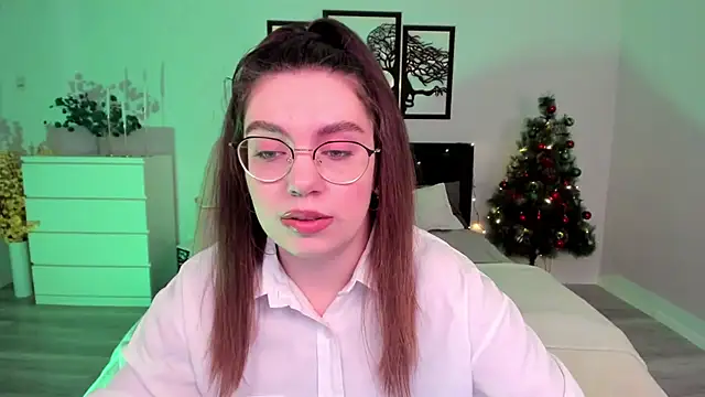 DaniellaLovely online show from 18, 12, 2024