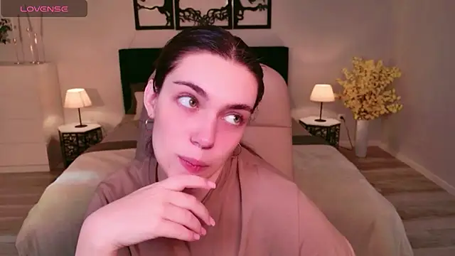 DaniellaLovely online show from 9, 11, 2025