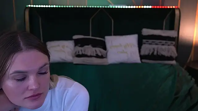 KateSly online show from 5, 11, 2025