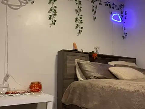 Kittyymaze1 online show from 6, 11, 2025