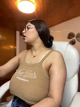 Isabella boobd online show from 7, 10, 2025