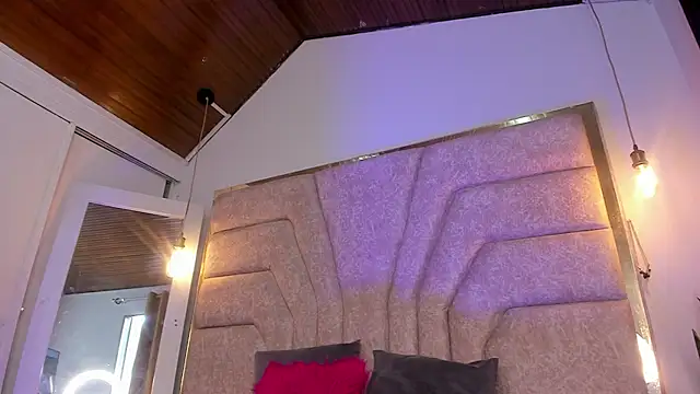 EmaJames25 online show from 21, 2, 2026